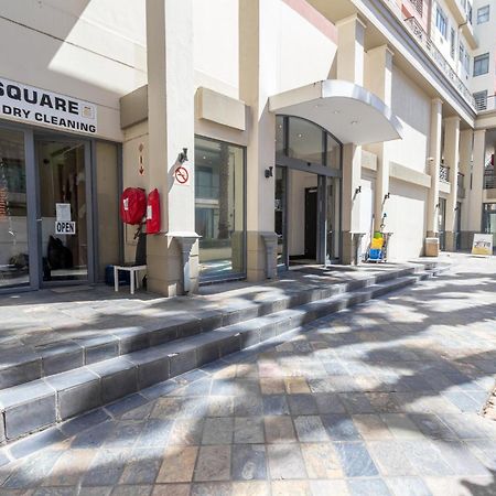 The Square 135- Studio With Free Parking, Pool & Gym Access Apartment Кейптаун Екстериор снимка