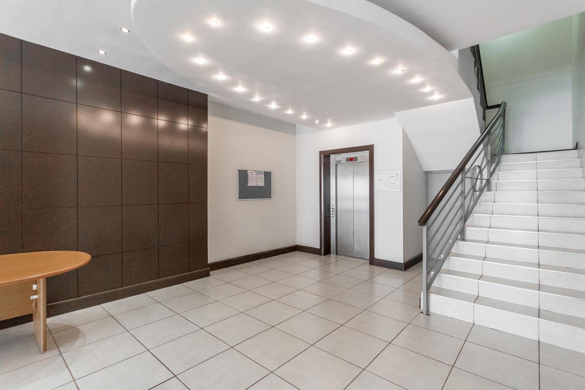 The Square 135- Studio With Free Parking, Pool & Gym Access Apartment Кейптаун Екстериор снимка